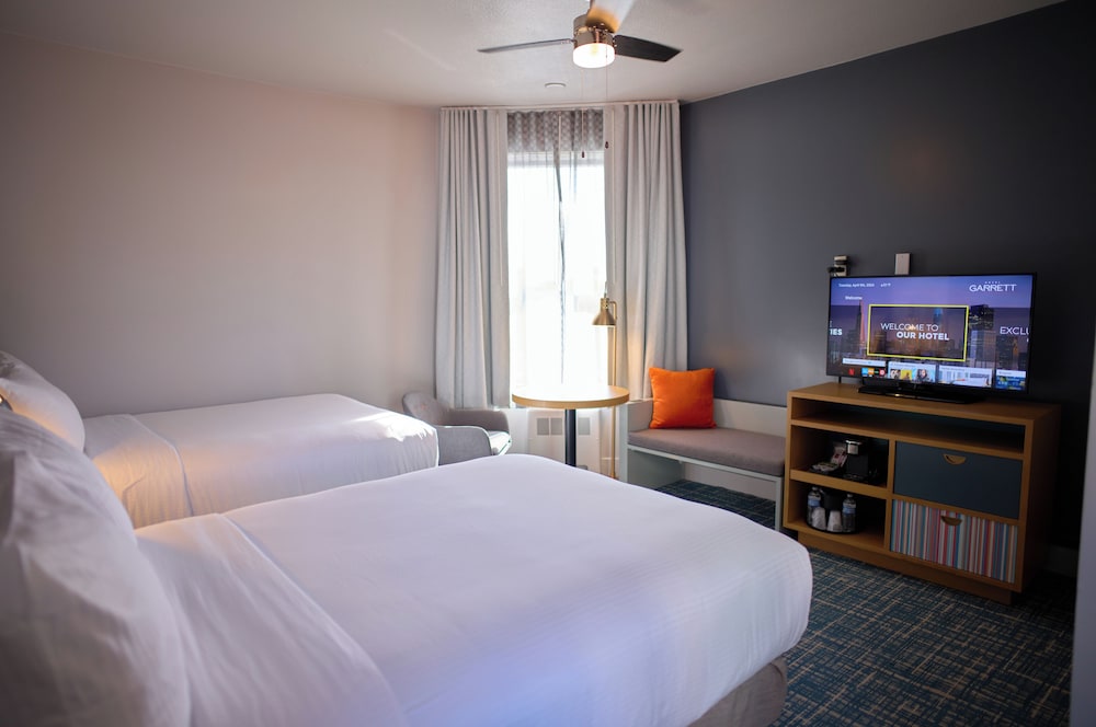 Executive Room, 2 Queen Beds, Non Smoking, City View photo 3