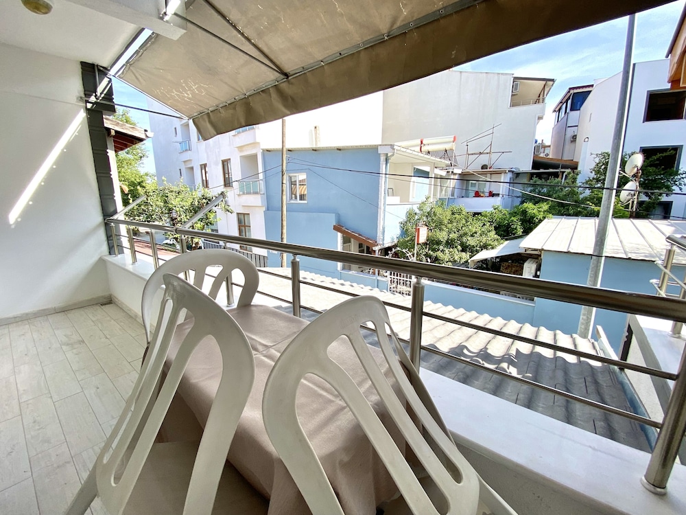 Standard Apartment photo 3