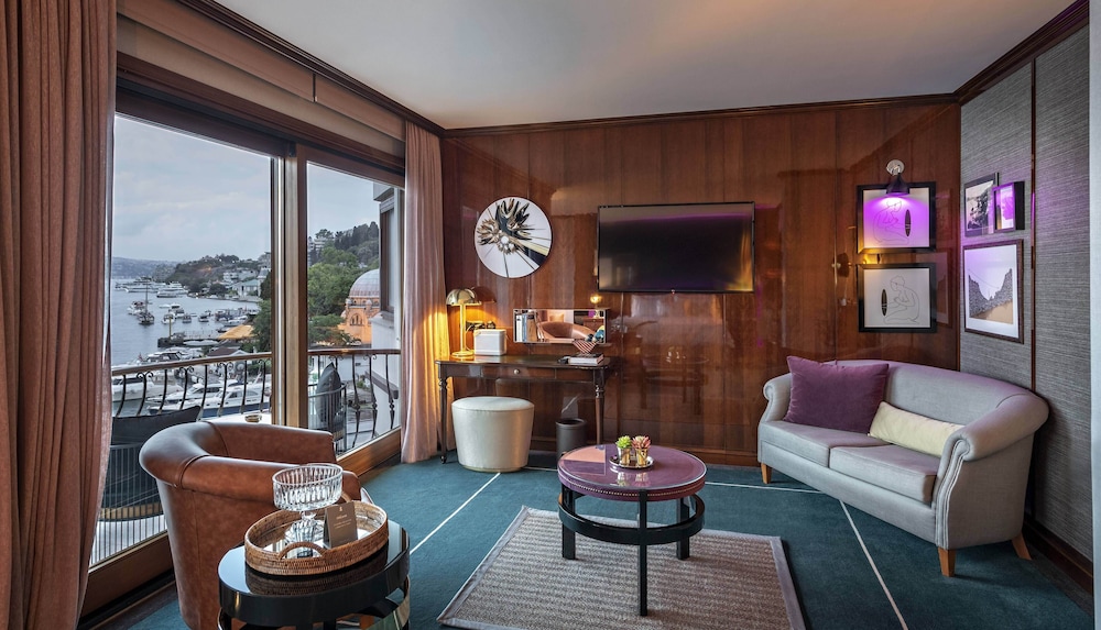 Penthouse Bosphorus Suite photo 3
