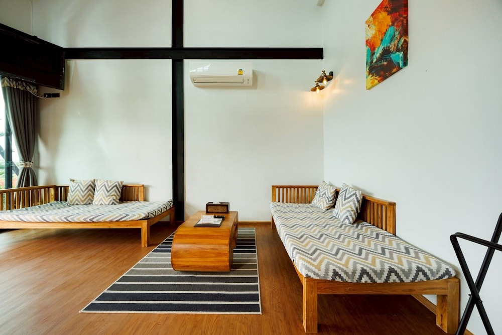 Deluxe Villa, Balcony, Garden View