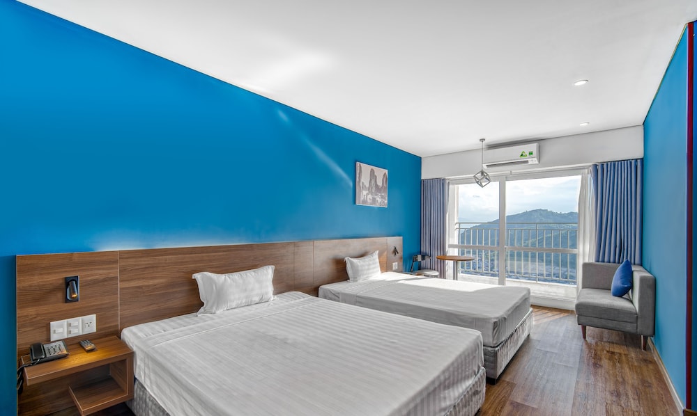 Deluxe Room, Mountain View