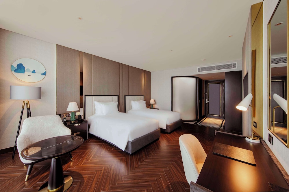 Deluxe Room, Bay View - Photo 8