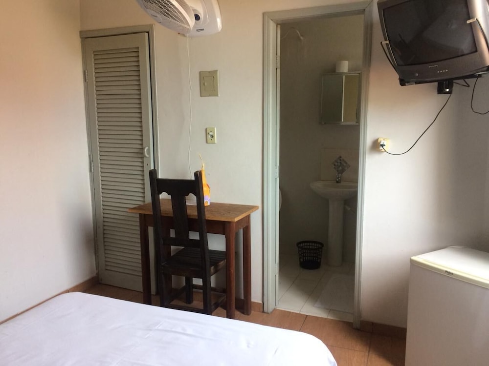 Basic Single Room, 1 Bedroom photo 2