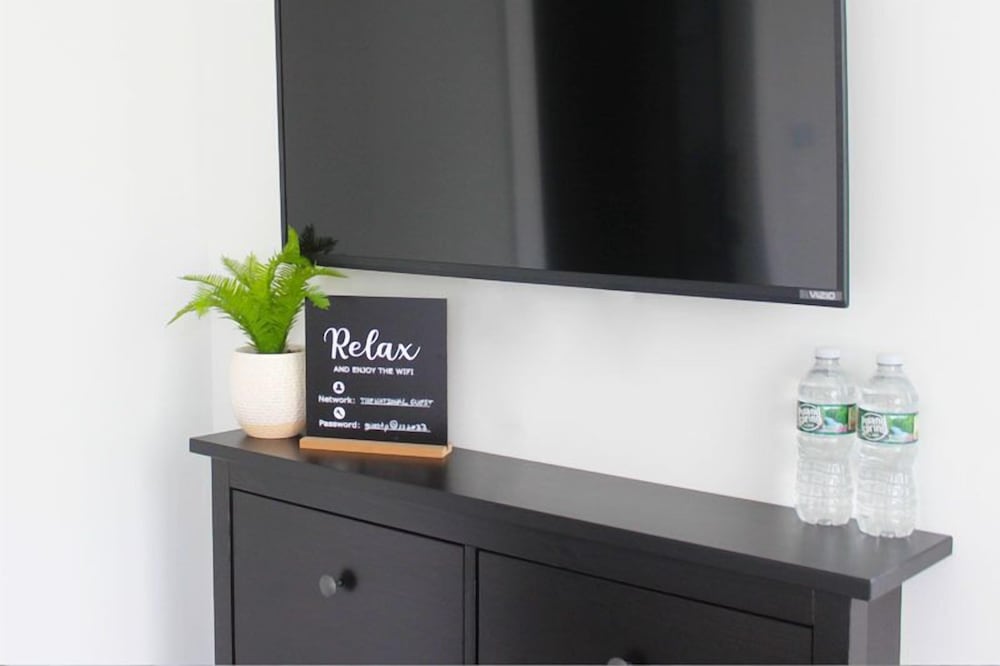 Basic Suite photo 2