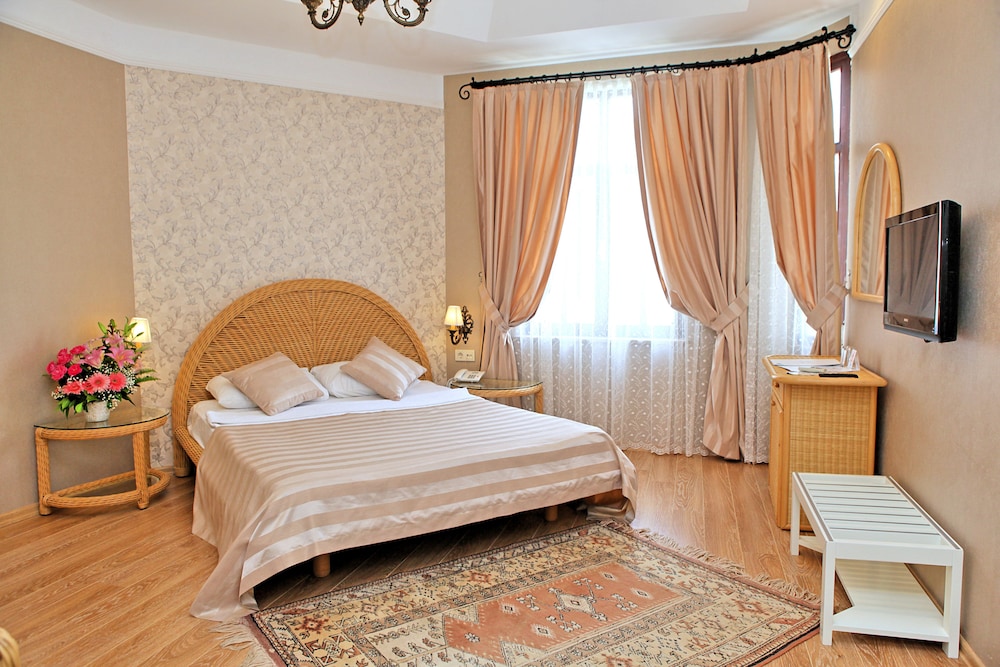 Deluxe Double Twin Room - Photo 1