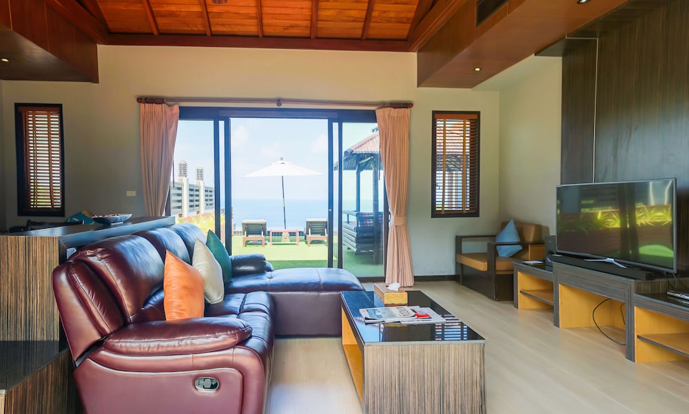 Grand Pool Villa Ocean View - Photo 15