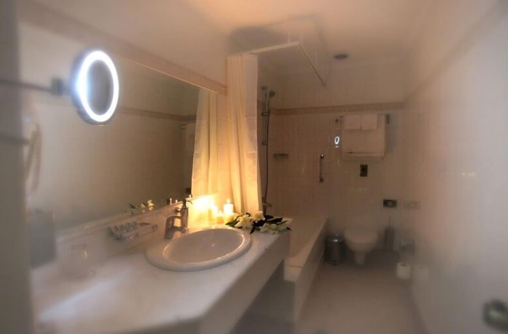 Executive Suite photo 3