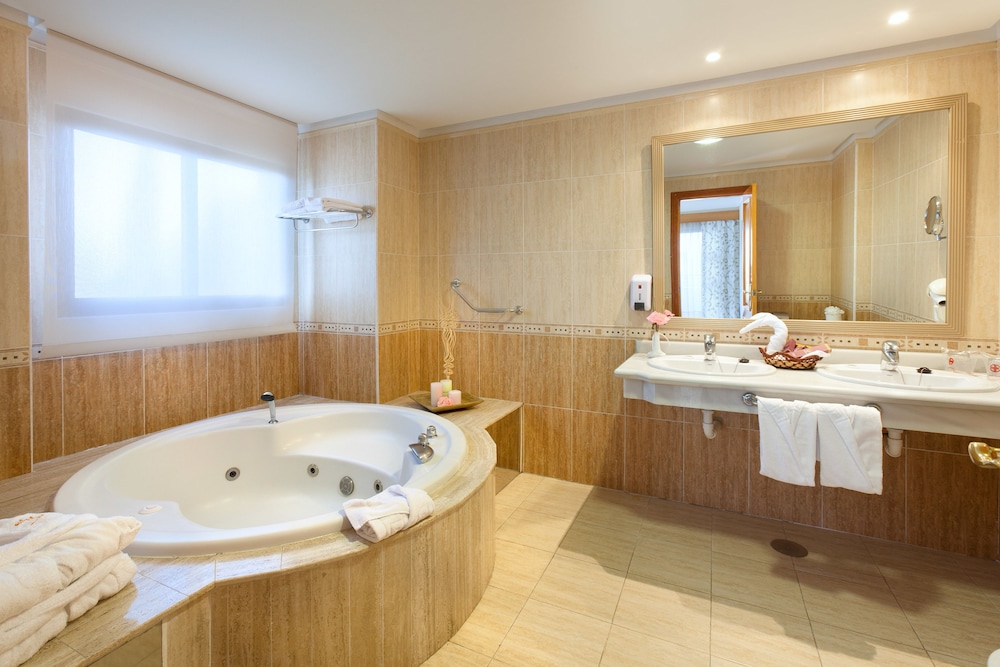 Junior Suite (3 adults)