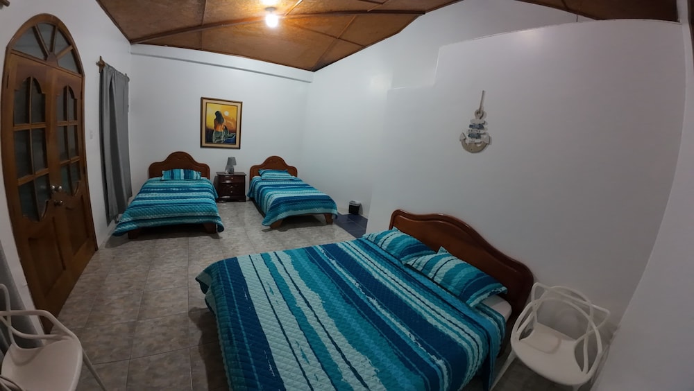 Family Room photo 3
