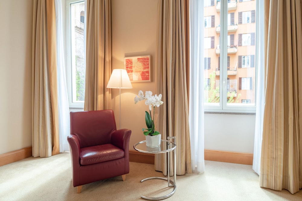 Executive Room (Premier) photo 2