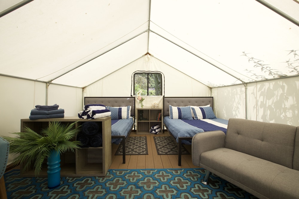 Standard Tent photo 3