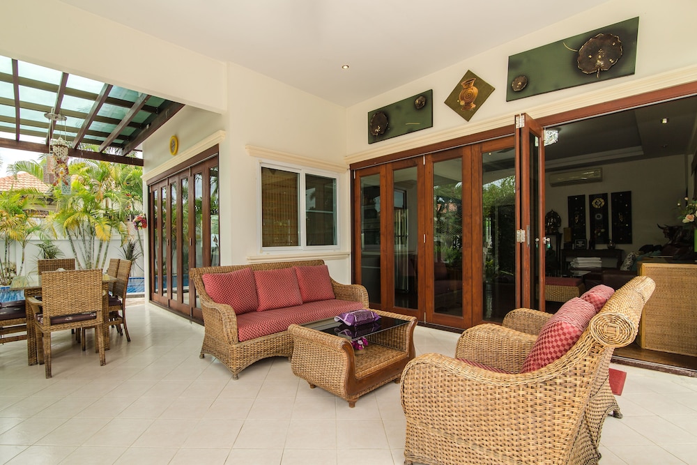 Standard Villa, 3 Bedrooms, Non Smoking, Kitchen - Photo 3