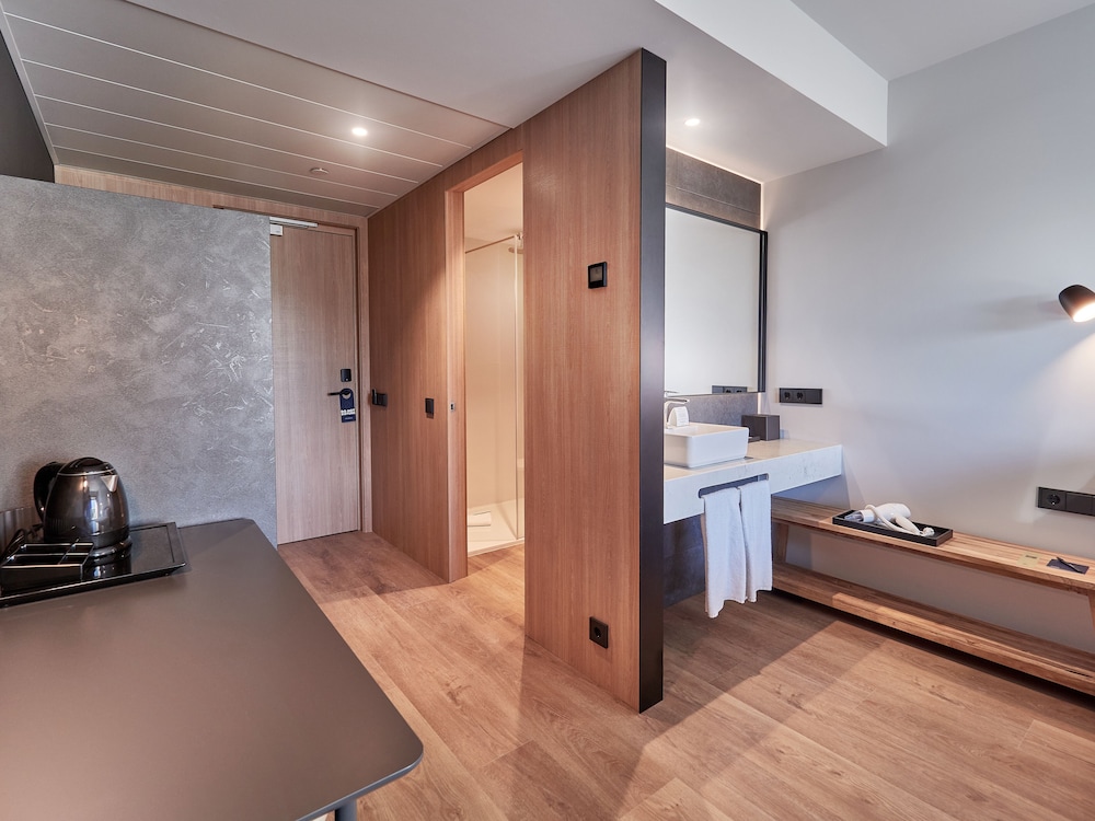 Standard Double Room - Photo 1