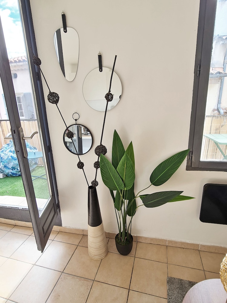 Panoramic Apartment, Terrace, City View photo 3