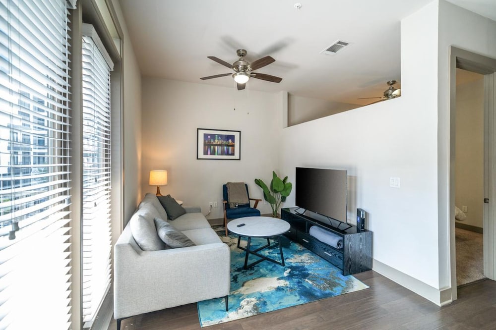 Apartment photo 1