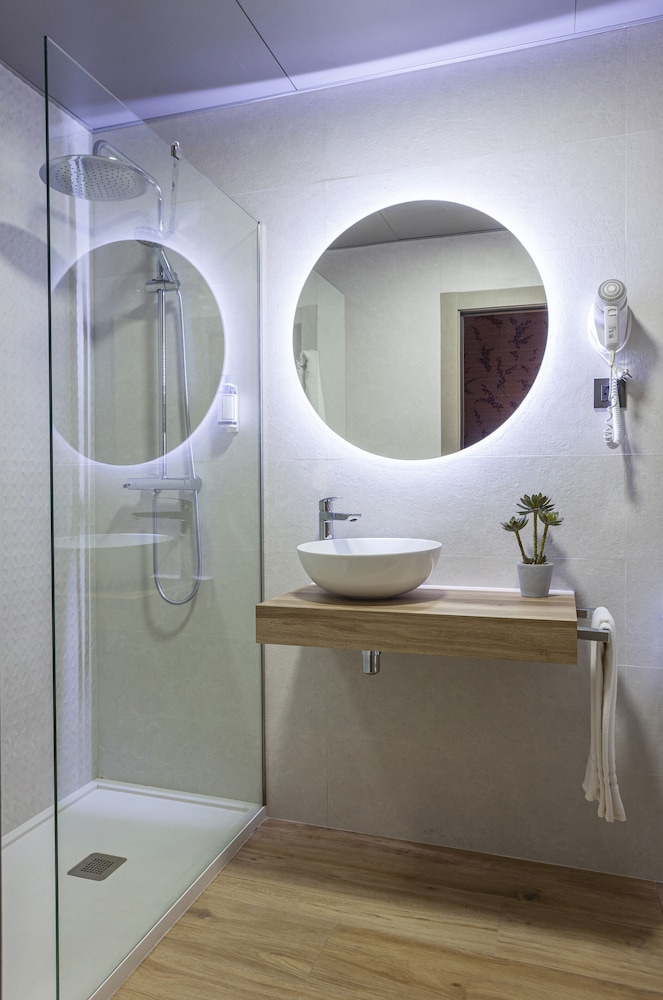 Comfort Double Room - Photo 9
