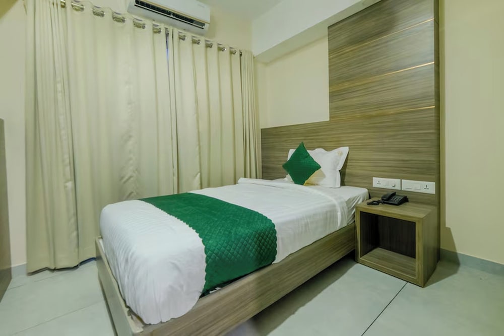Premium Single Room