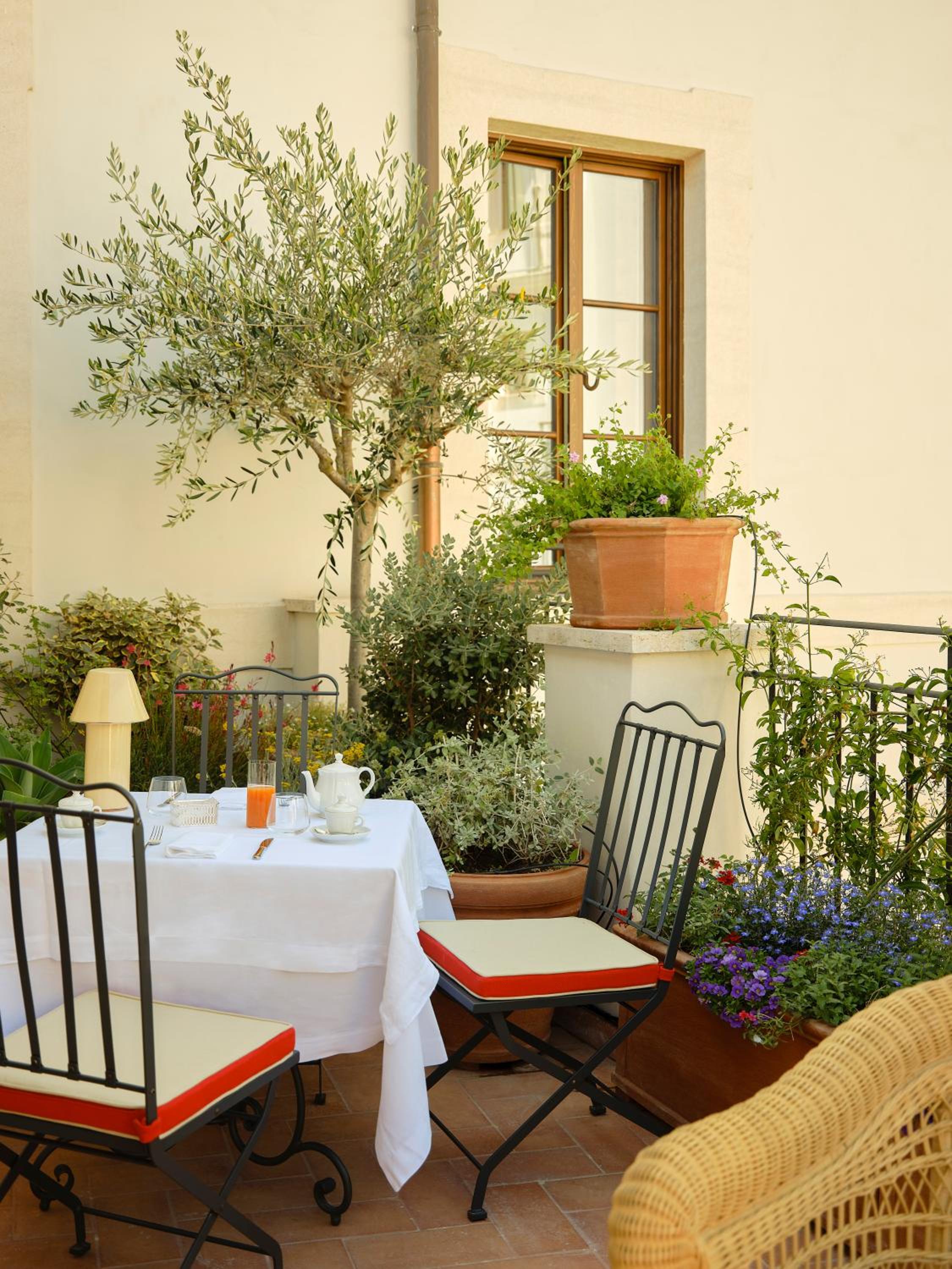 Suite with Terrace thumbnail 6