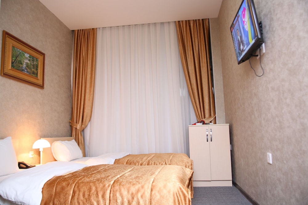 Economy Twin Room
