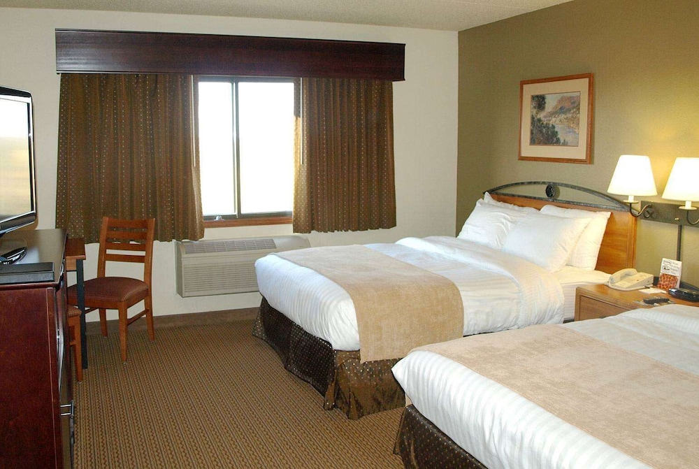 Room, 2 Queen Beds - Photo 6