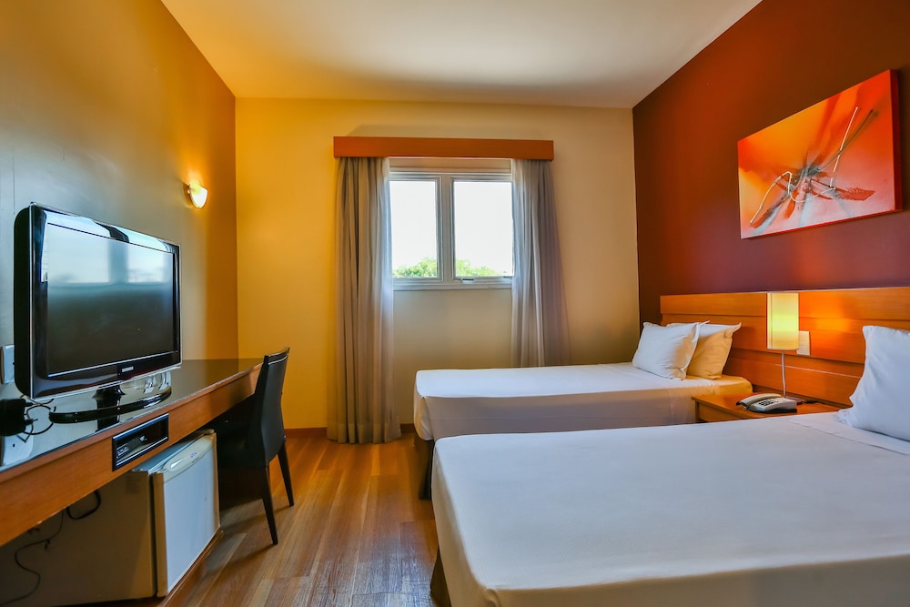 Standard Twin Room, 2 Twin Beds - Photo 4