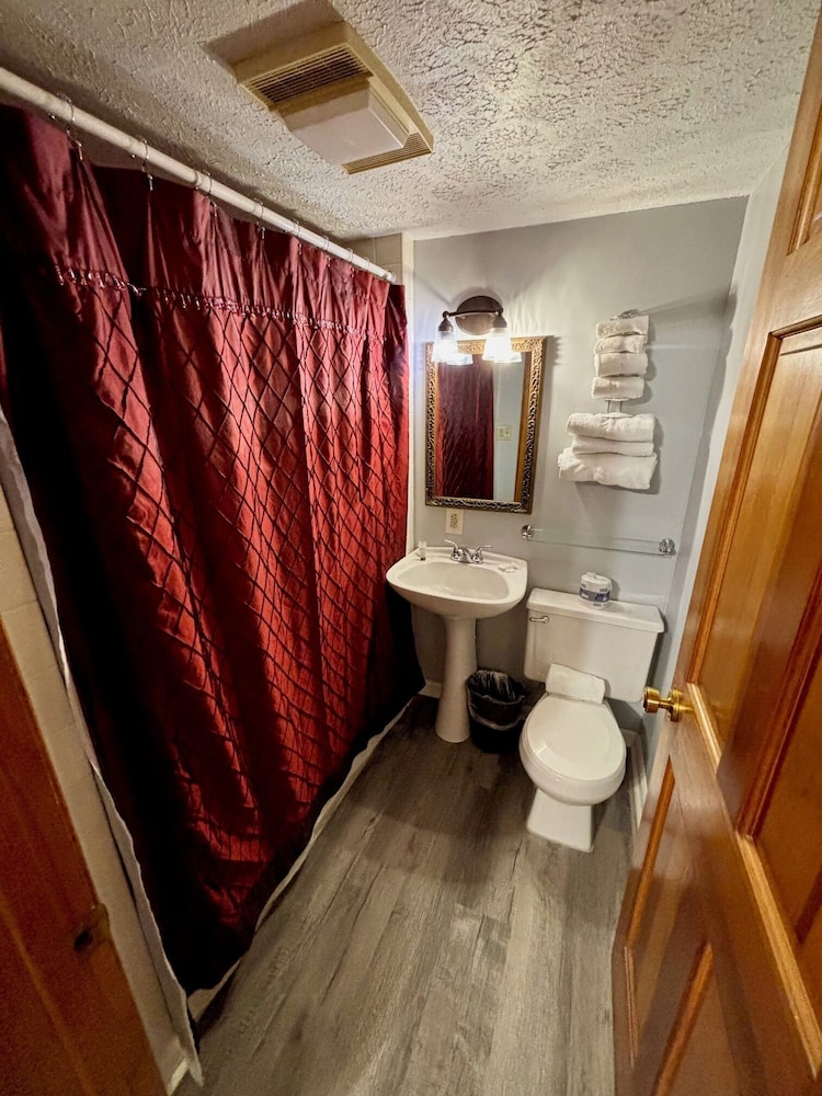 Deluxe Double Room, 2 Double Beds photo 2