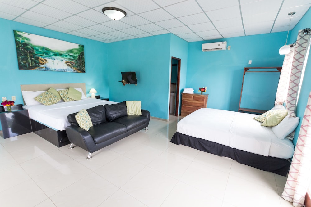 Family Suite, Multiple Beds, Ocean View photo 2