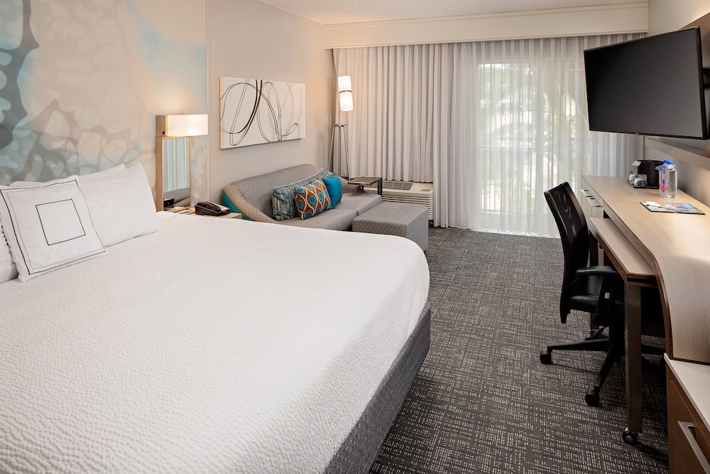 Room, 1 King Bed - Photo 1