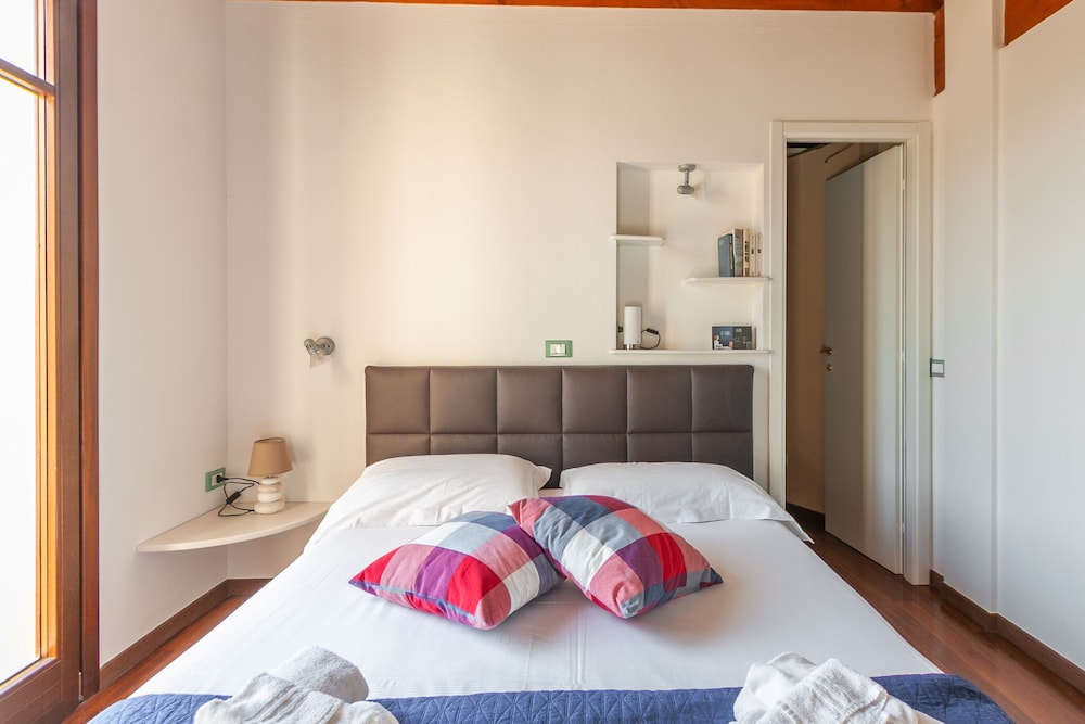 Family Apartment photo 3