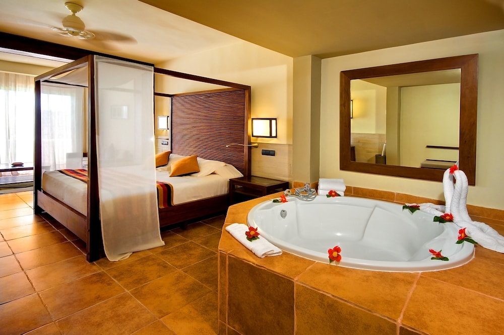 Privileged Deluxe Junior Suite