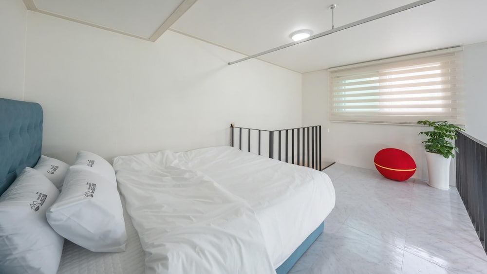 Basic Room, 1 Bedroom (room101 (daisy)) - Photo 3