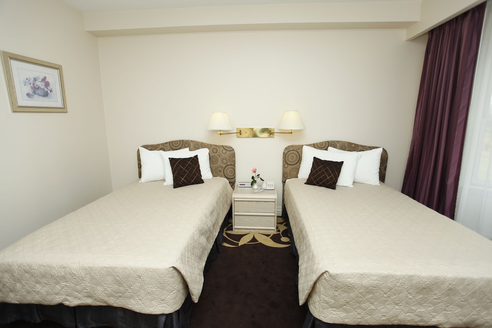 Standard Twin Room with shower photo 3