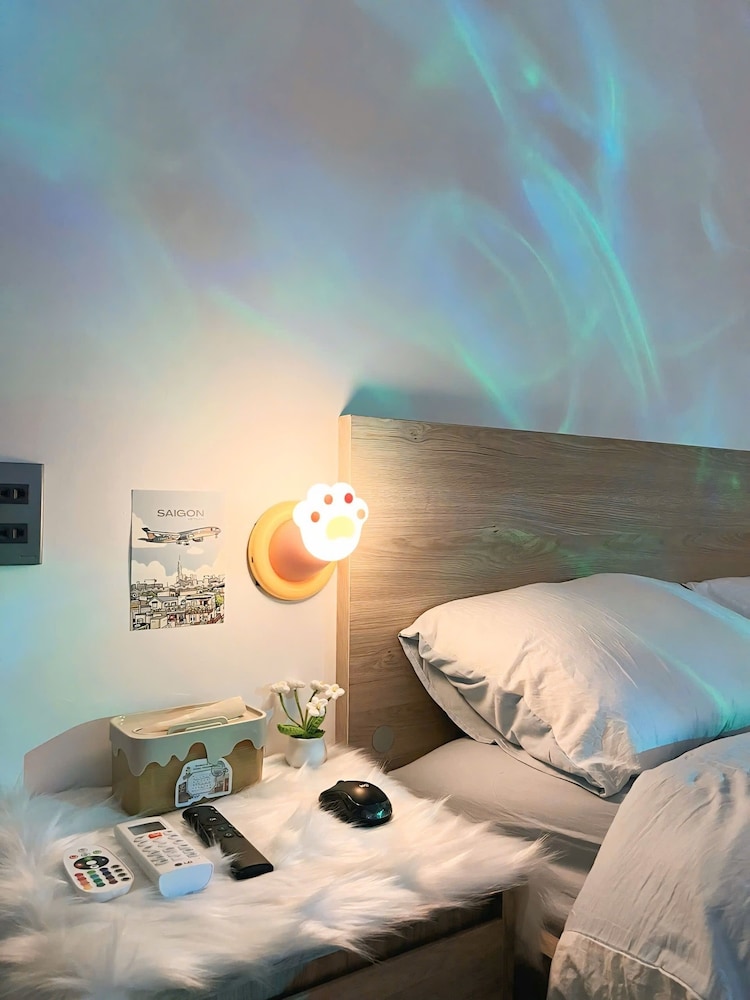 Studio, 1 Queen Bed, Non Smoking, Housekeeping photo 3