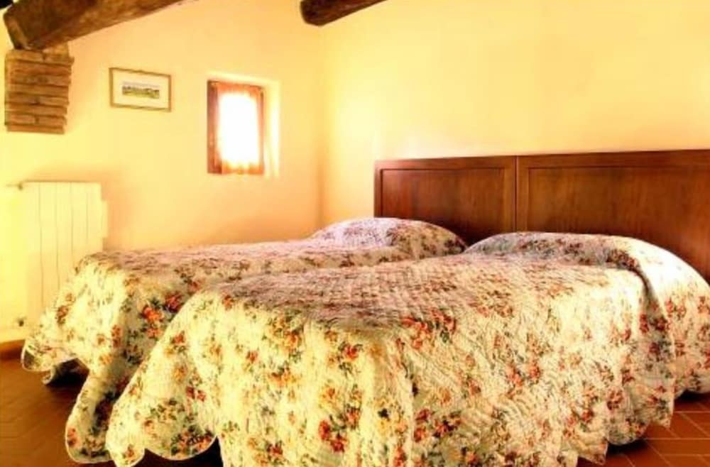 Quadruple Room, Multiple Beds, Non Smoking photo 2