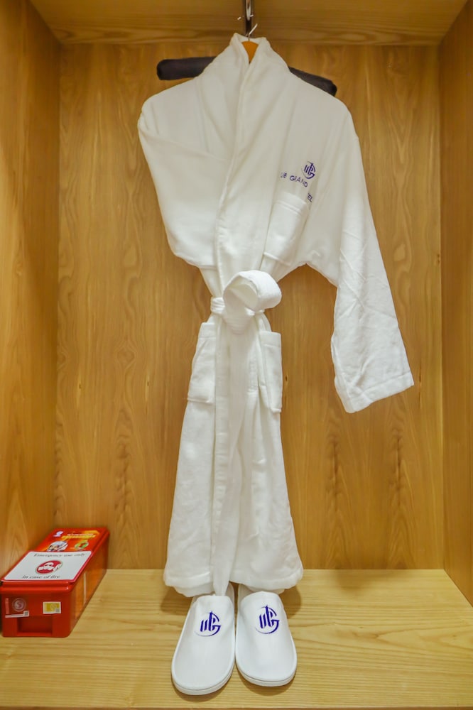 Standard Double or Twin Room photo 2