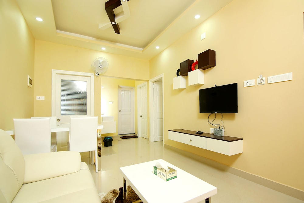 Luxury Apartment, 2 Bedrooms, Kitchen, Ground Floor photo 1