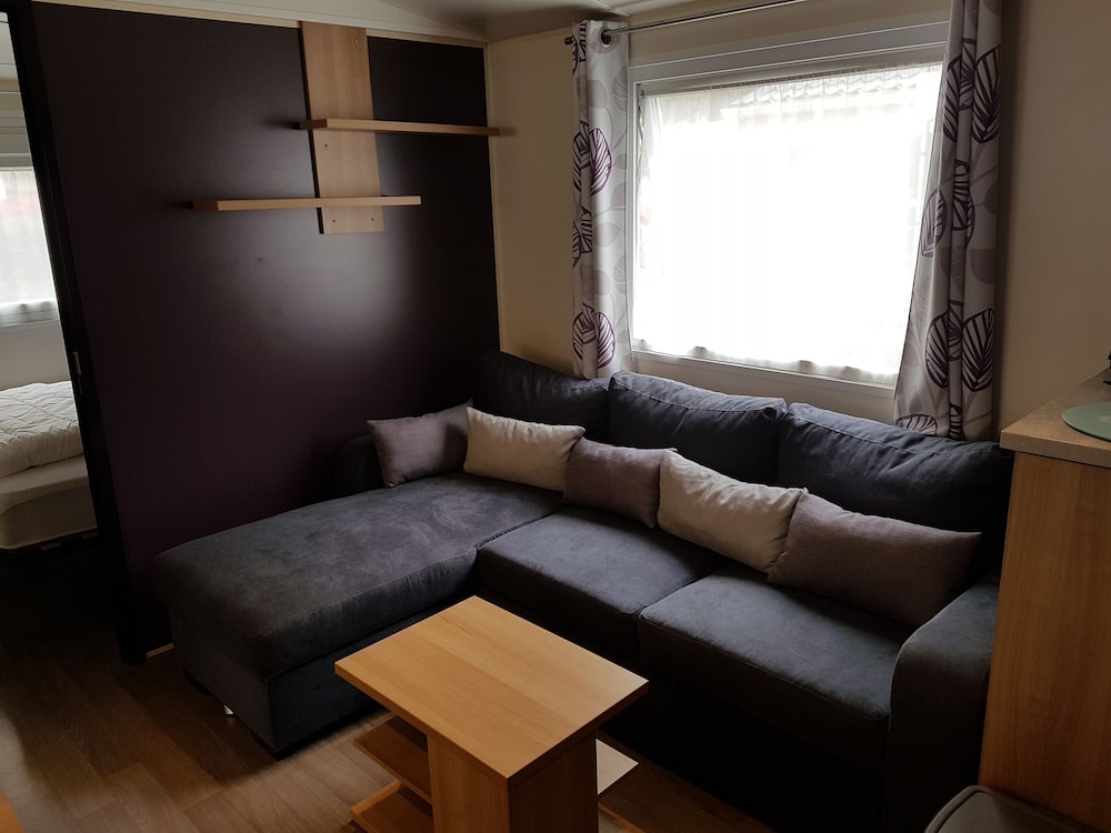Family Mobile Home, Ensuite photo 3