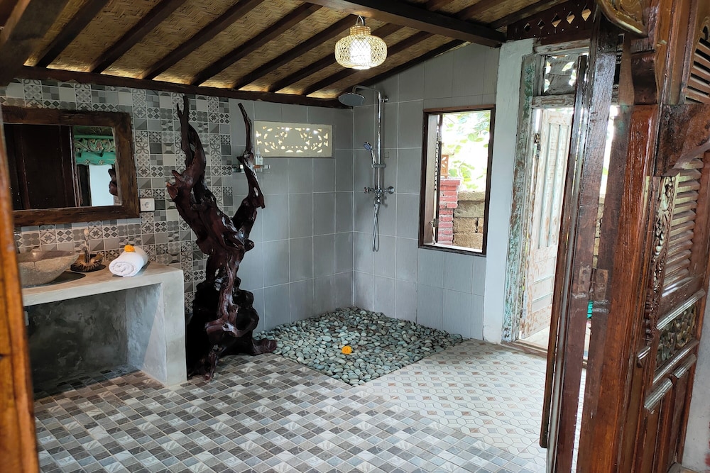1 Bedroom Villa Glass Wooden House - Photo 8