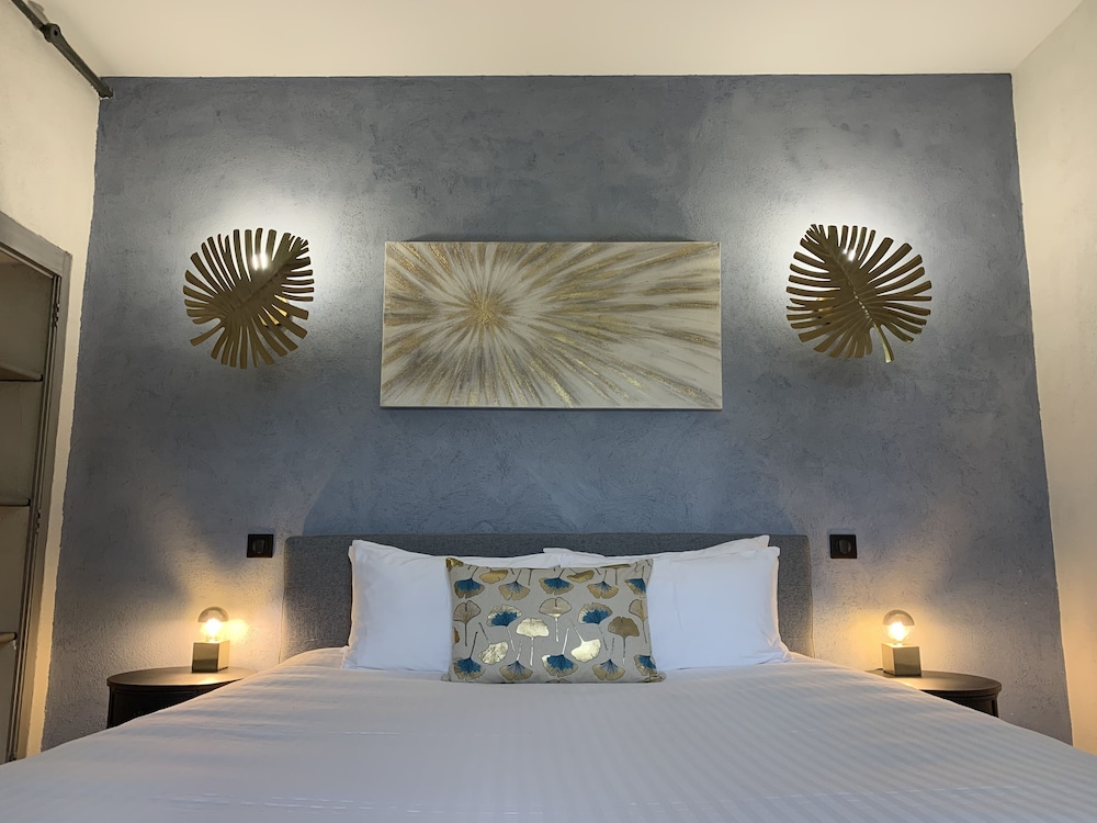 Room (CAMBRIO del MESTRE) photo 1