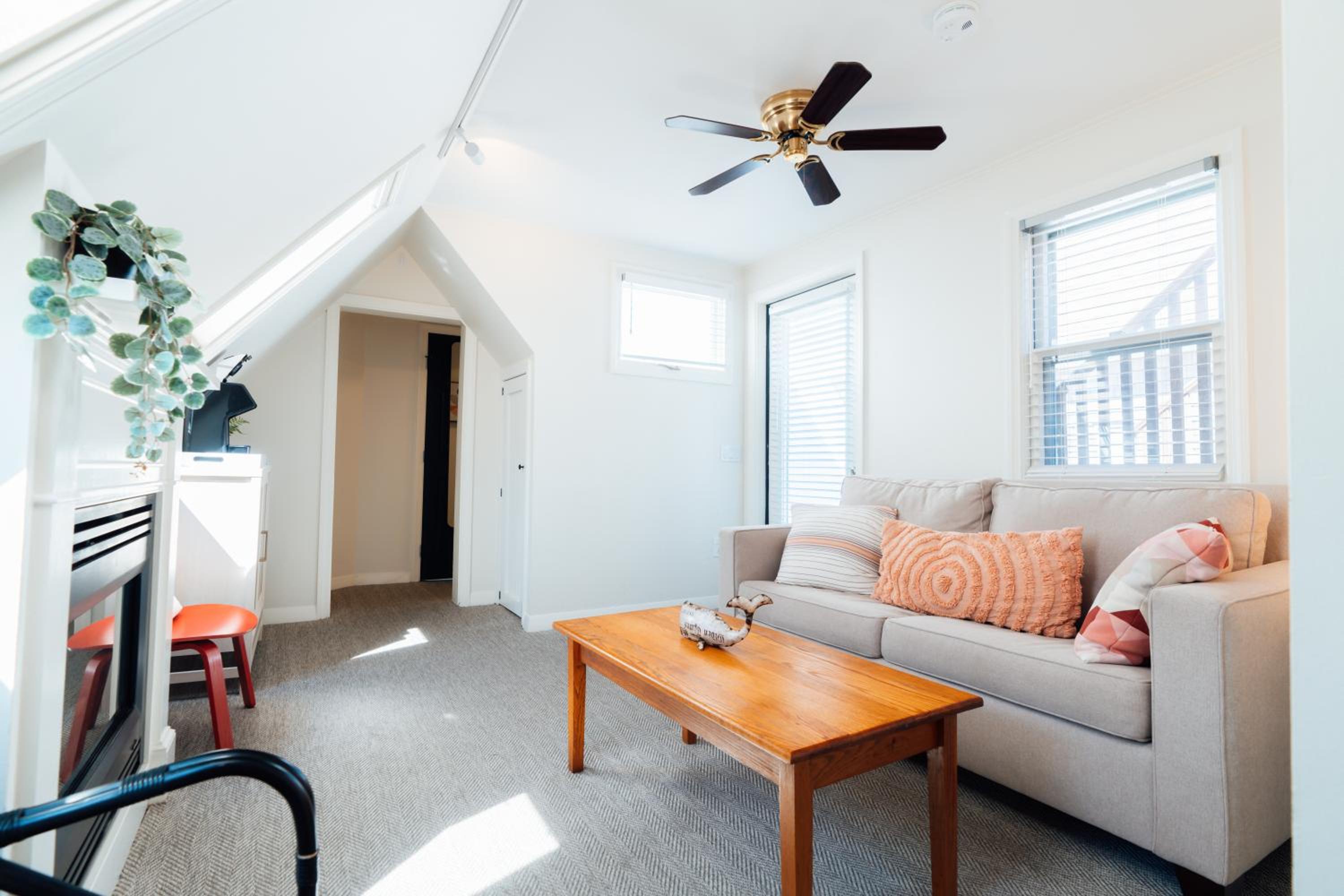 Deluxe King Suite