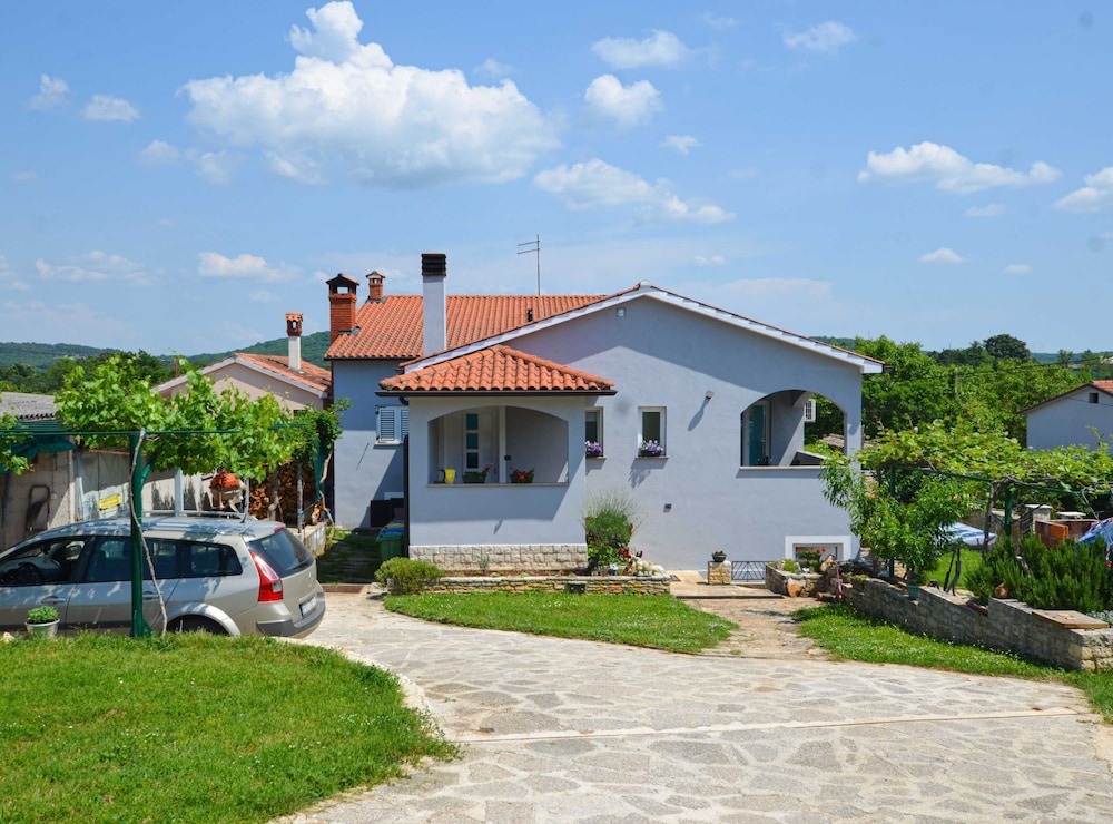Apartment (Two Bedroom Apartment with Terrace)