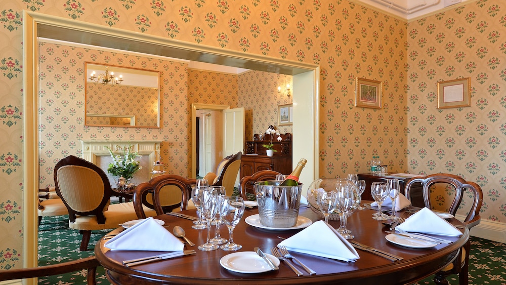 Suite, 1 King Bed (Victorian) - Photo 3