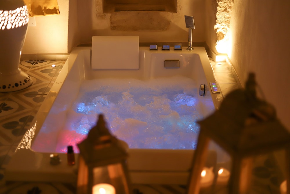 Romantic Double Room, 1 Queen Bed, Private Bathroom