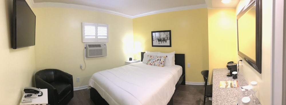 Signature Room, 1 Queen Bed