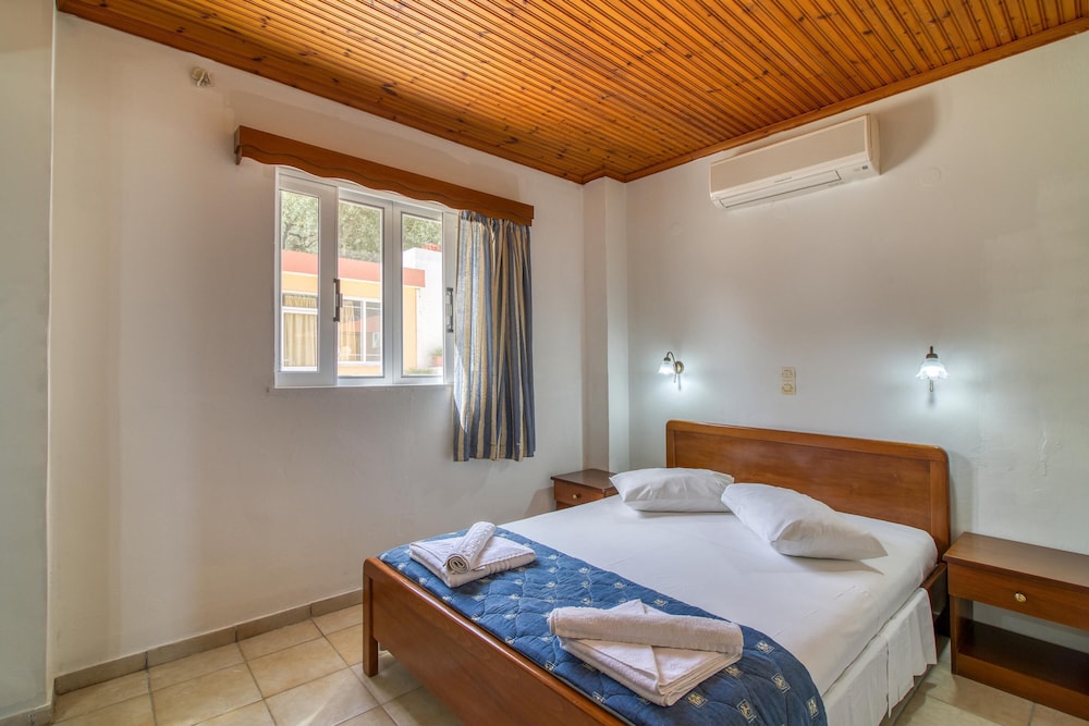 Family Apartment, 2 Bedrooms (Zante Dolphin II Alykes)