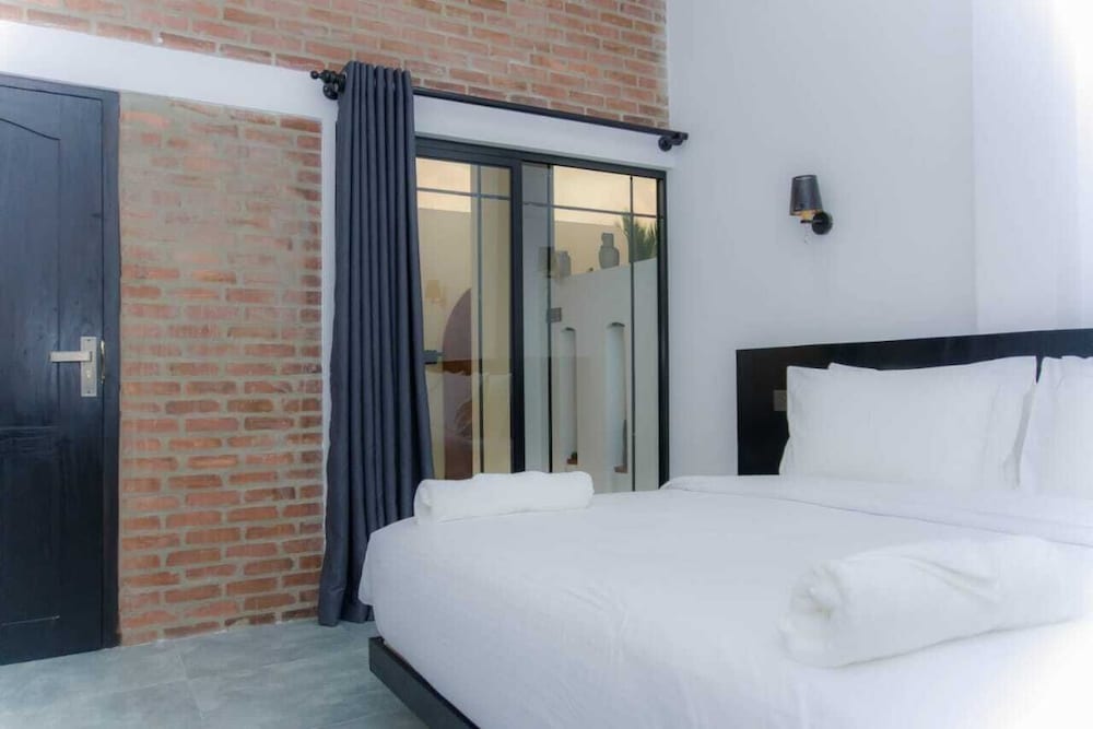 Deluxe Double Room, Patio, Garden View