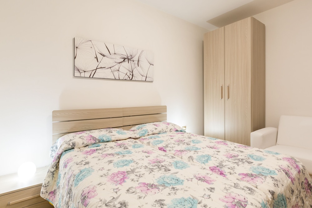 Basic Double Room - Photo 6