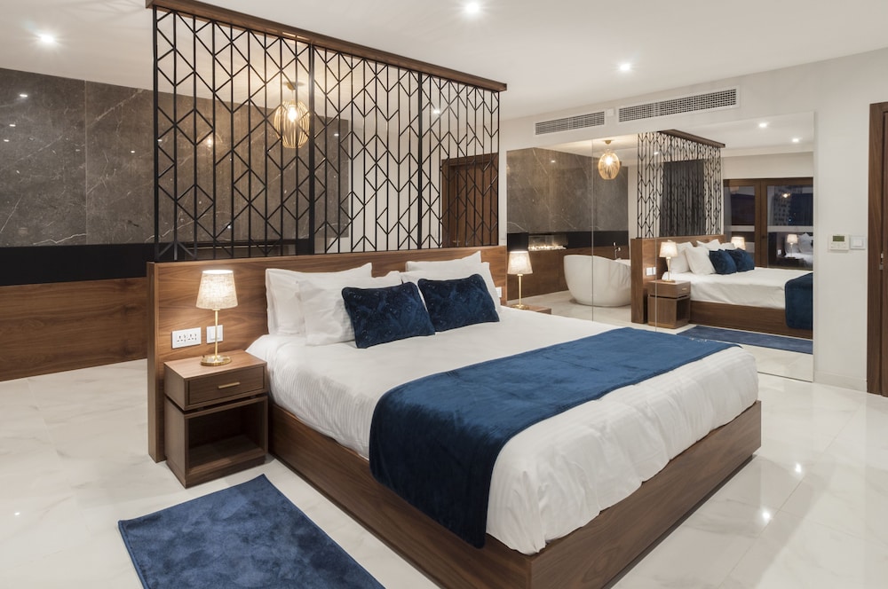 Presidential Suite, Private Pool, Garden View