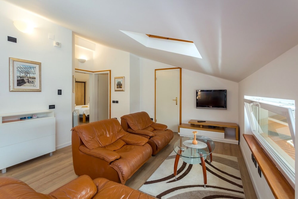 Apartment (Dream - 20 m from sea - Gold(4))