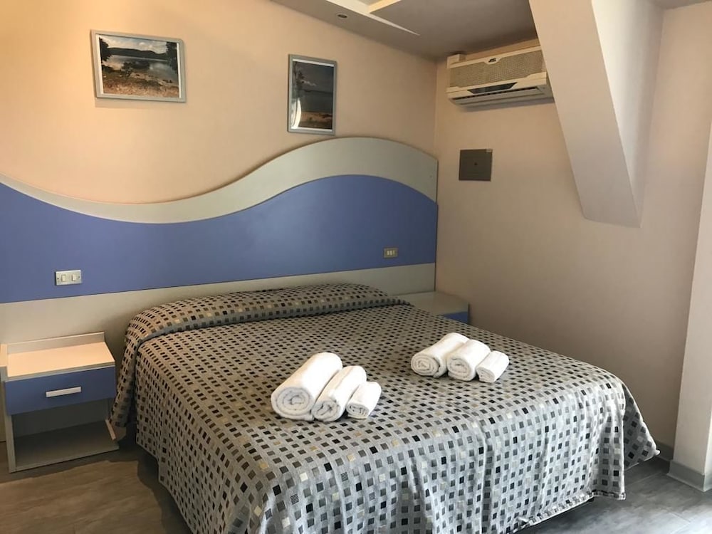 Double Room, Balcony, Sea View photo 1